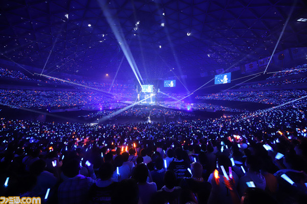 『アイマス シンデレラガールズ』7thライブ“Funky Dancing!”(名古屋公演)2日目リポート――アツい楽曲の数々で、プロデューサーたちを大興奮の渦に巻き込んだ4時間_01