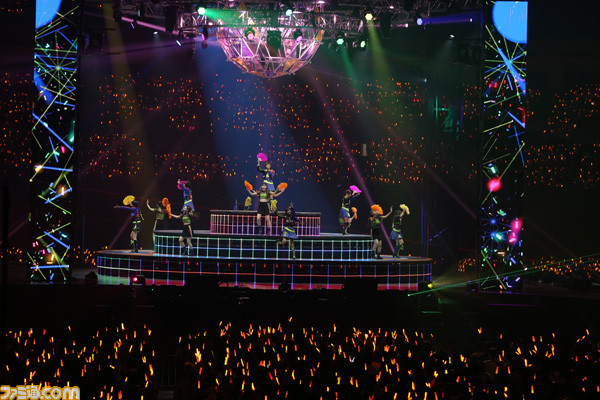 『アイマス シンデレラガールズ』7thライブ“Funky Dancing!”(名古屋公演)2日目リポート――アツい楽曲の数々で、プロデューサーたちを大興奮の渦に巻き込んだ4時間_03