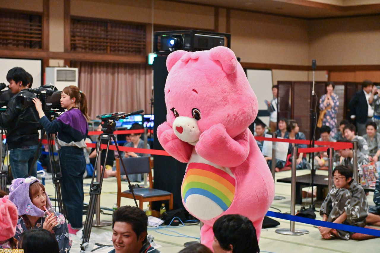 『スマブラSP』企業対抗戦、温泉でSIEや特許庁がにこやかに火花を散らしたバトルをリポート。桜井氏「大正製薬のパルテナはやばい」_29