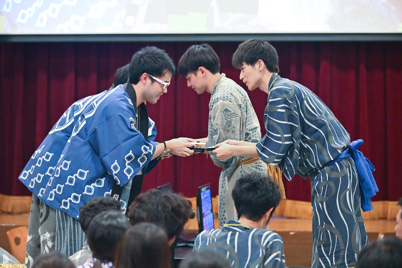 『スマブラSP』企業対抗戦、温泉でSIEや特許庁がにこやかに火花を散らしたバトルをリポート。桜井氏「大正製薬のパルテナはやばい」_15