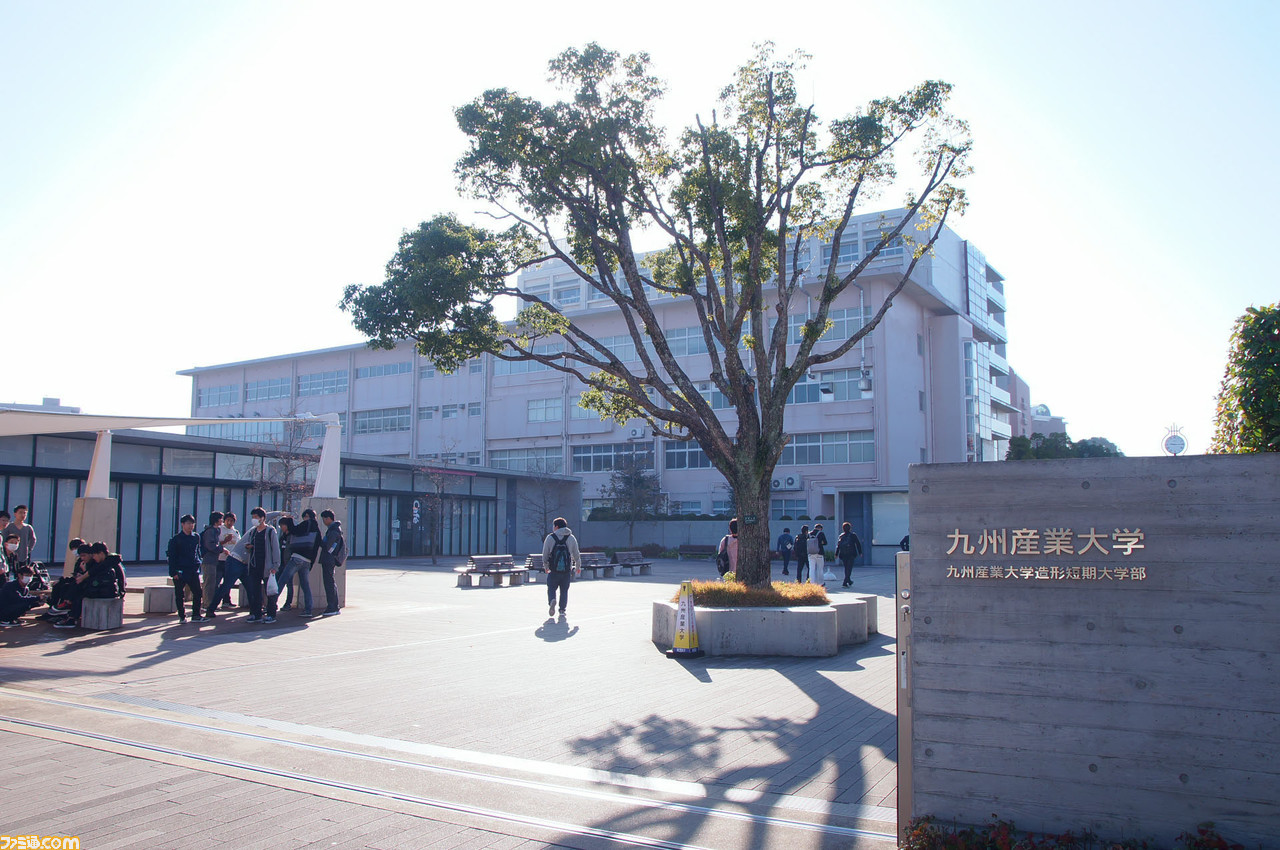 ヨコオタロウ氏が“サイトウが日野神と戦うRPG”のシナリオを即興作成! 基調講演“宇宙で2番目にダメなゲームの作り方”【CEDEC+KYUSHU 2019】_04