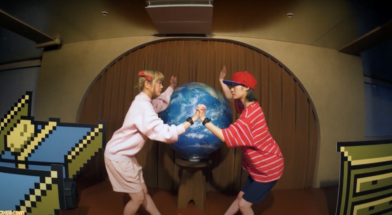 『MOTHER』モデルの“G-SHOCK”が1月20日午前11時よりウェブショップにて抽選販売。文字盤にはロゴと“SMAAAASH!!”のドット文字をプリント